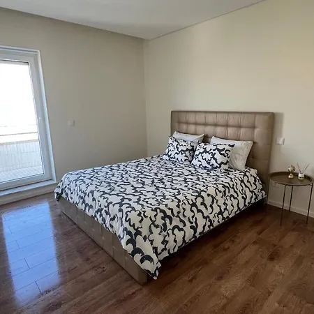 Mar Apartment *