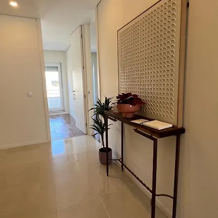 Mar *